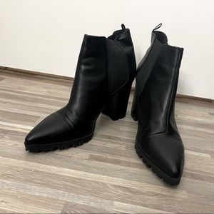 3 for 25! 🌻H&M Black Pointed Toe Heeled Ankle Boot 🌻